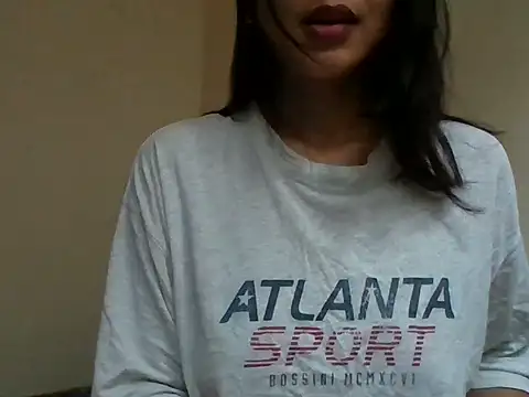 Snapshot of _smiling4u_ chatting on June 3, 2026, 6:58 am smiling4u online show from June 3, 2026, 6:58 am