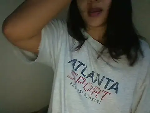 Snapshot of _smiling4u_ chatting on August 5, 2026, 8:52 am smiling4u online show from August 5, 2026, 8:52 am