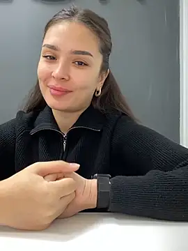 Snapshot of Sweet_Lollypop chatting on October 22, 2025, 6:35 am Sweet Lollypop online show from October 22, 2025, 6:35 am