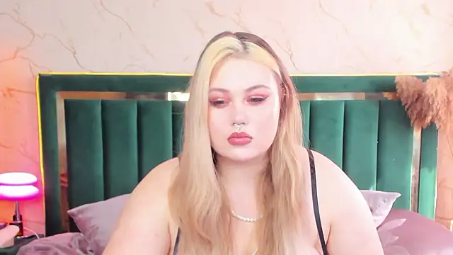 Snapshot of rosal1a chatting on March 13, 2026, 11:26 am rosal1a online show from March 13, 2026, 11:26 am