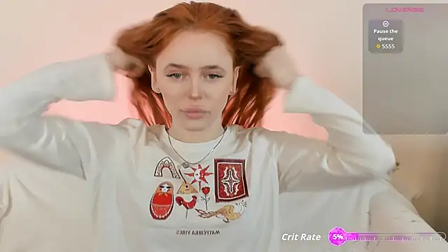 Snapshot of Phoenix_Margo chatting on December 14, 2025, 4:08 am Phoenix Margo online show from December 14, 2025, 4:08 am