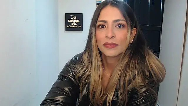 Snapshot of Liamiler01_ chatting on November 20, 2025, 9:32 am Liamiler01 online show from November 20, 2025, 9:32 am