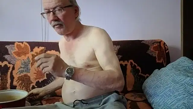 Snapshot of cumloverboyxx69 chatting on May 27, 2026, 12:23 pm cumloverboyxx69 online show from May 27, 2026, 12:23 pm