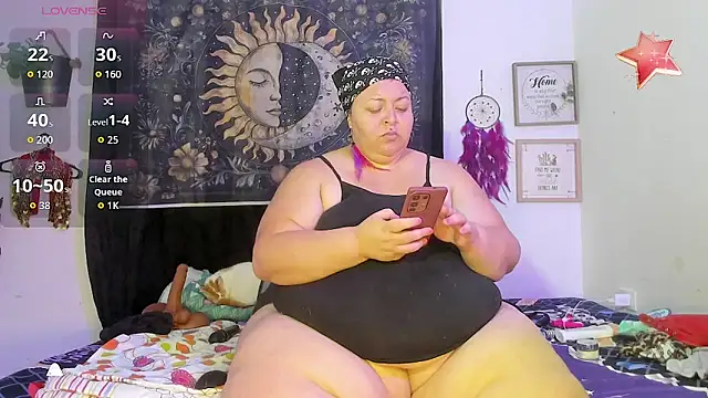 Snapshot of MANDY_GIRL_BBW chatting on April 30, 2026, 9:27 am MANDY GIRL BBW online show from April 30, 2026, 9:27 am