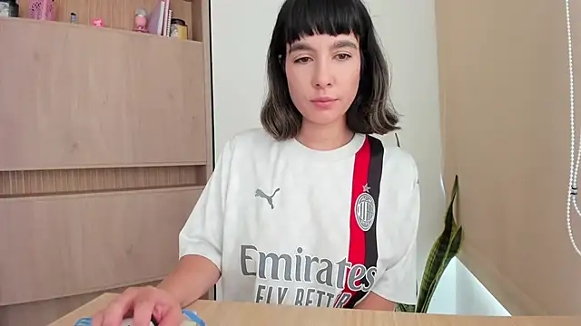 BellaNatashaok online show from February 6, 2026, 9:44 pm