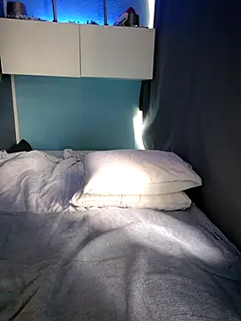 XxGipsyxX online show from October 18, 2025, 2:30 pm