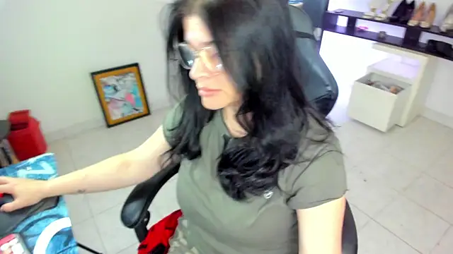 BellaFlaming online show from April 29, 2026, 11:14 am