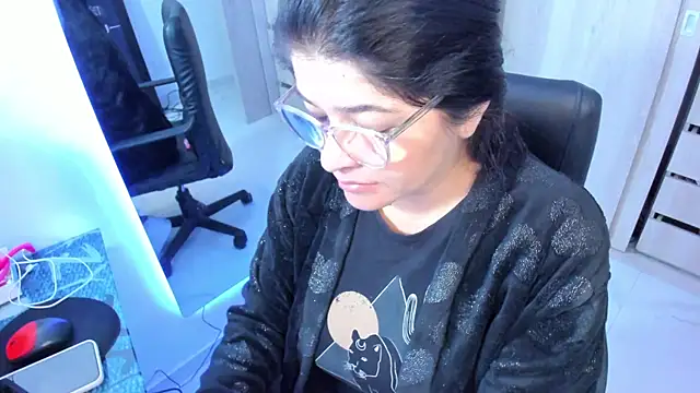 Snapshot of BellaFlaming chatting on June 30, 2026, 10:59 am BellaFlaming online show from June 30, 2026, 10:59 am