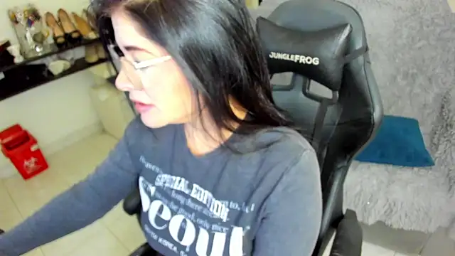 BellaFlaming online show from March 21, 2026, 10:52 am