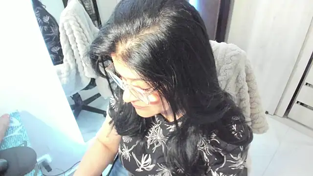 Snapshot of BellaFlaming chatting on August 5, 2026, 10:31 am BellaFlaming online show from August 5, 2026, 10:31 am