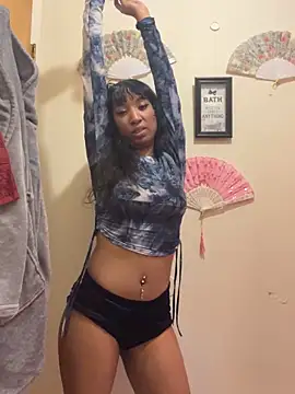 Snapshot of Iceblanca chatting on March 6, 2025, 9:14 am Iceblanca online show from March 6, 2025, 9:14 am