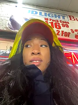 Iceblanca online show from October 14, 2025, 7:31 am