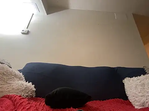 Iceblanca online show from December 18, 2025, 9:51 pm