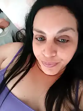 Snapshot of CRUELLAXX chatting on March 9, 2026, 6:11 pm CRUELLAXX online show from March 9, 2026, 6:11 pm