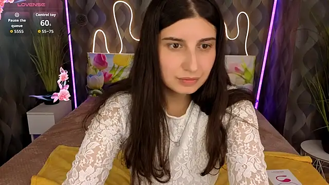 Snapshot of Linda_EX chatting on April 2, 2026, 12:23 pm Linda EX online show from April 2, 2026, 12:23 pm
