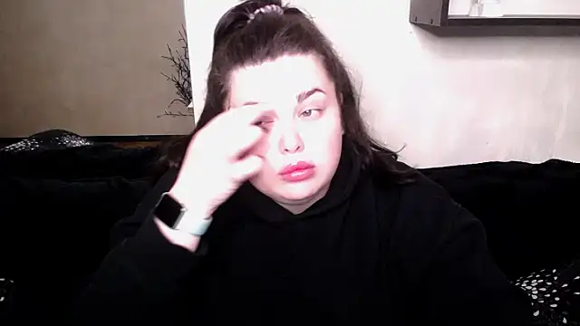 Snapshot of Emily_Mo chatting on October 10, 2025, 5:30 am Emily Mo online show from October 10, 2025, 5:30 am