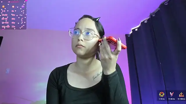 Snapshot of shantalc3rezo chatting on December 4, 2025, 8:41 pm shantalc3rezo online show from December 4, 2025, 8:41 pm