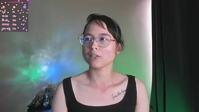 Snapshot of shantalc3rezo chatting on November 25, 2025, 7:47 pm shantalc3rezo online show from November 25, 2025, 7:47 pm