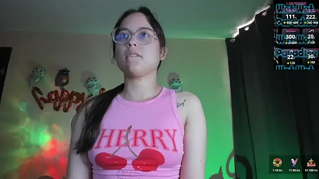 Snapshot of shantalc3rezo chatting on October 27, 2025, 5:58 pm shantalc3rezo online show from October 27, 2025, 5:58 pm