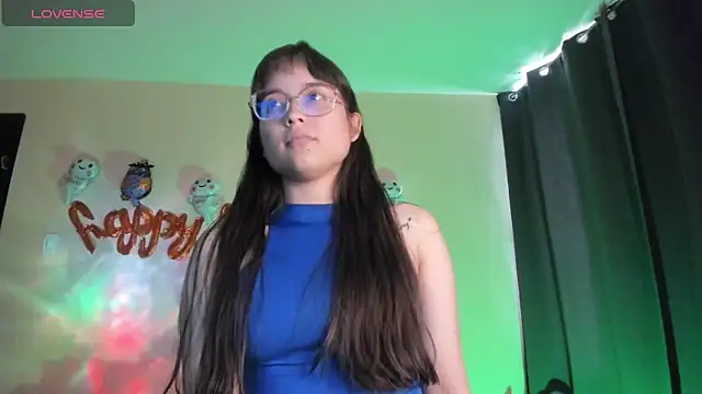 Snapshot of shantalc3rezo chatting on October 29, 2025, 7:46 pm shantalc3rezo online show from October 29, 2025, 7:46 pm