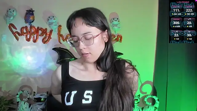 Snapshot of shantalc3rezo chatting on October 23, 2025, 9:57 pm shantalc3rezo online show from October 23, 2025, 9:57 pm