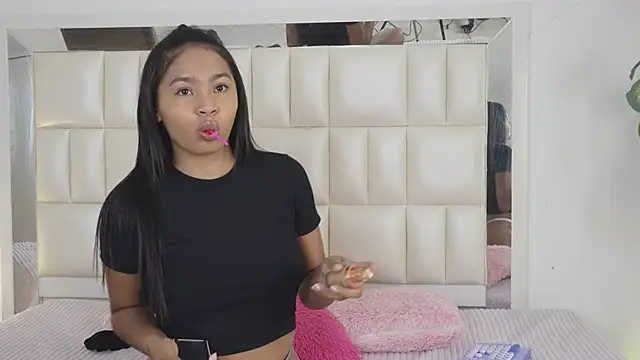 Snapshot of Anais_aradia chatting on March 11, 2025, 5:35 am Anais aradia online show from March 11, 2025, 5:35 am