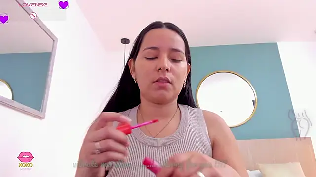 Snapshot of lucy_blue28 chatting on May 14, 2026, 1:19 pm lucy blue28 online show from May 14, 2026, 1:19 pm