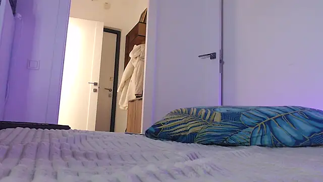 Karolina love  online show from February 13, 2026, 8:20 pm