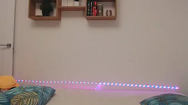 Snapshot of Karolina_love_ chatting on October 11, 2025, 6:53 pm Karolina love online show from October 11, 2025, 6:53 pm