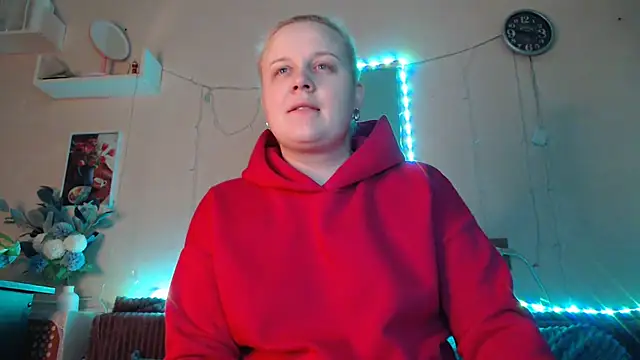 Snapshot of Karolina_love_ chatting on January 20, 2025, 5:16 pm Karolina love online show from January 20, 2025, 5:16 pm