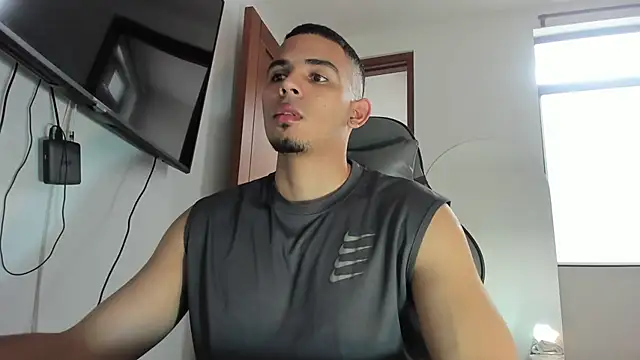 Snapshot of joss_111 chatting on March 10, 2026, 1:04 pm joss 111 online show from March 10, 2026, 1:04 pm