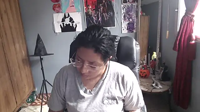 DanelyLopez online show from October 14, 2025, 8:20 pm