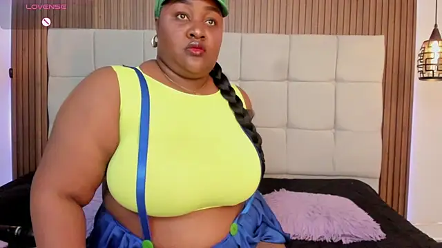 Snapshot of Saravy_Blandon chatting on October 16, 2025, 11:07 am Saravy Blandon online show from October 16, 2025, 11:07 am