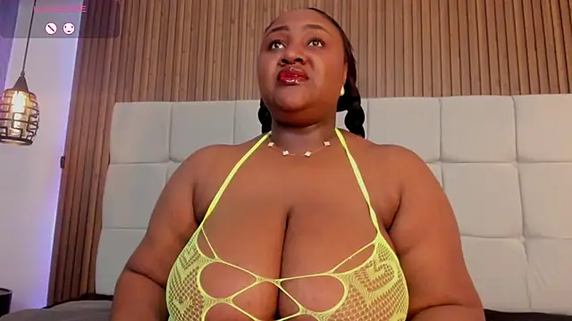 Snapshot of Saravy_Blandon chatting on September 12, 2025, 10:59 am Saravy Blandon online show from September 12, 2025, 10:59 am