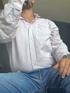 Snapshot of Maxi_TheBigDaddy chatting on June 3, 2026, 1:12 pm Maxi TheBigDaddy online show from June 3, 2026, 1:12 pm