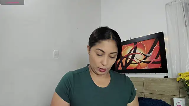 Snapshot of Lauralove_69 chatting on July 26, 2026, 9:54 pm Lauralove 69 online show from July 26, 2026, 9:54 pm