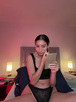 DanikRosse online show from August 3, 2026, 2:41 am