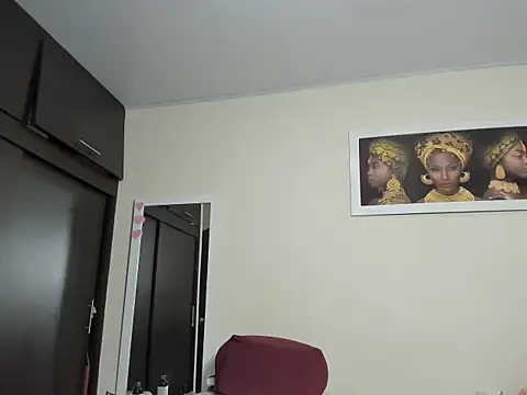 megan-hotxx online show from May 24, 2026, 4:34 am