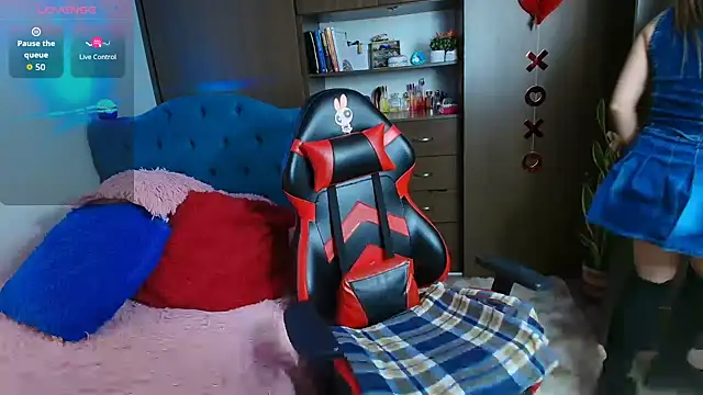 valeria teiku online show from March 4, 2026, 9:44 pm