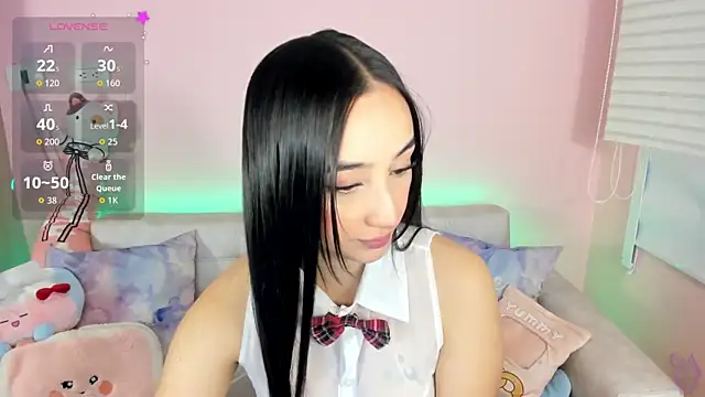 tinysara online show from March 11, 2026, 4:23 pm