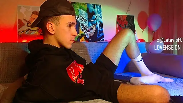 Snapshot of Midnighter_ chatting on January 13, 2025, 11:38 pm Midnighter  online show from January 13, 2025, 11:38 pm