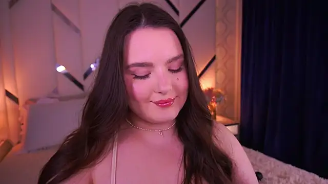 CuteAmberr online show from May 6, 2026, 11:42 pm