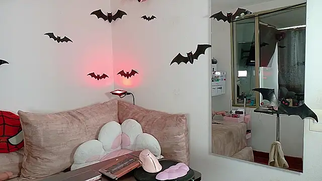 Snapshot of megan_doll2 chatting on October 29, 2025, 8:52 pm megan doll2 online show from October 29, 2025, 8:52 pm