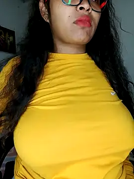 Snapshot of chalohott chatting on July 17, 2026, 10:45 am chalohott online show from July 17, 2026, 10:45 am