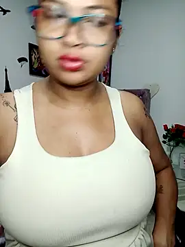 Snapshot of chalohott chatting on June 13, 2026, 10:35 am chalohott online show from June 13, 2026, 10:35 am