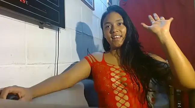 Chiara petterson online show from January 26, 2025, 11:50 pm