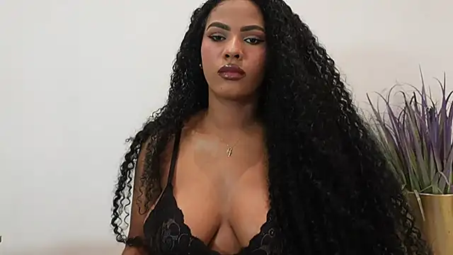 HOTBLACKANDWHITE2 online show from July 15, 2026, 4:19 am