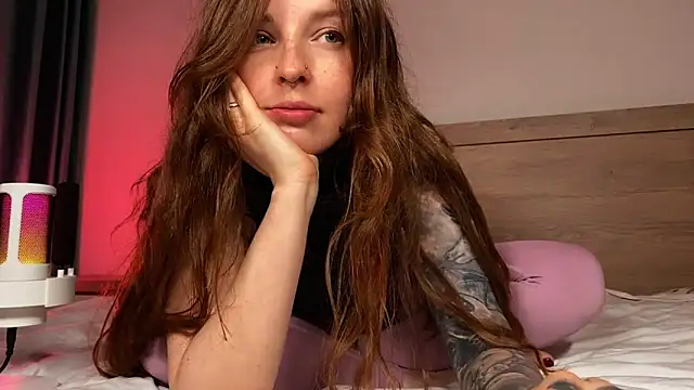 Pi-x-ie online show from June 21, 2026, 8:14 pm