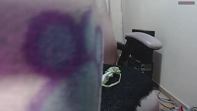 toxxxic cams online show from June 15, 2026, 5:51 am