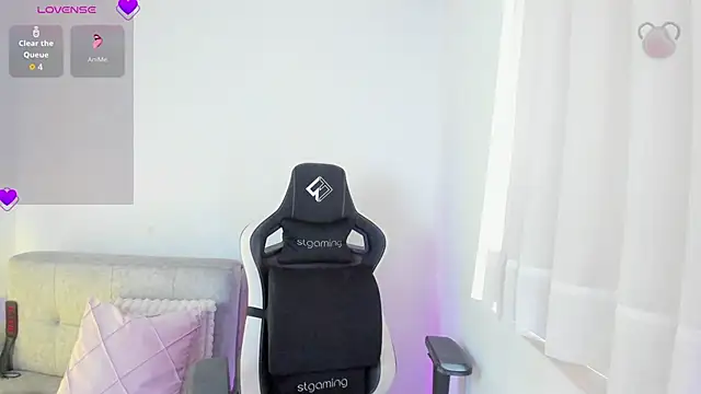 ambar-wells online show from March 11, 2026, 4:56 pm